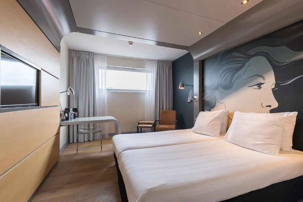 TWIN STANDARD Room, Leonardo Hotel Almere City Center, Amsterdam