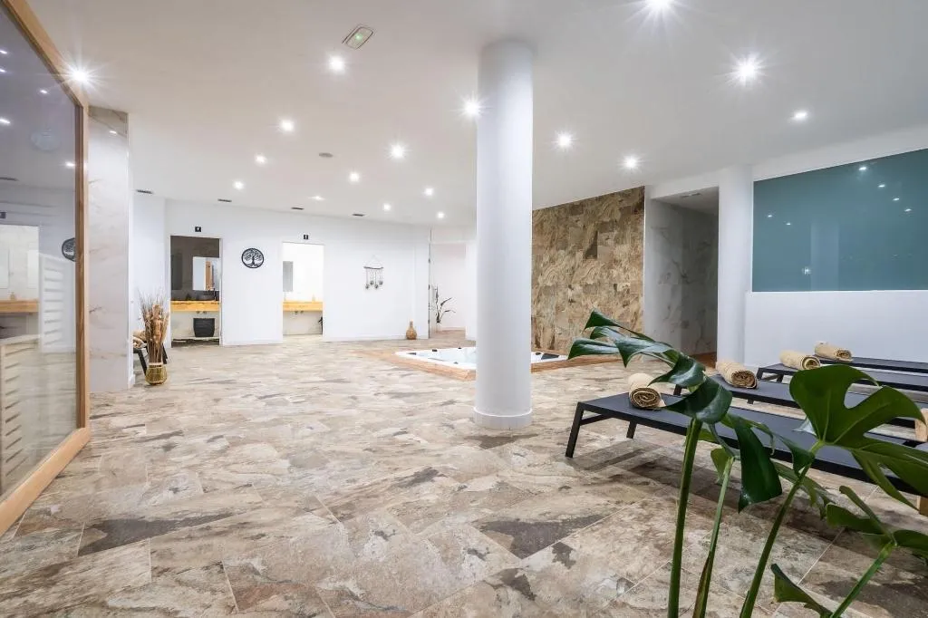 Sports and Entertainment, Hotel Ecolife Tenerife, Tenerife