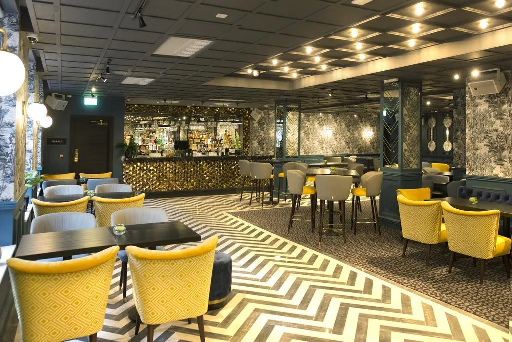 Bar, Iveagh Garden Hotel, Dublin