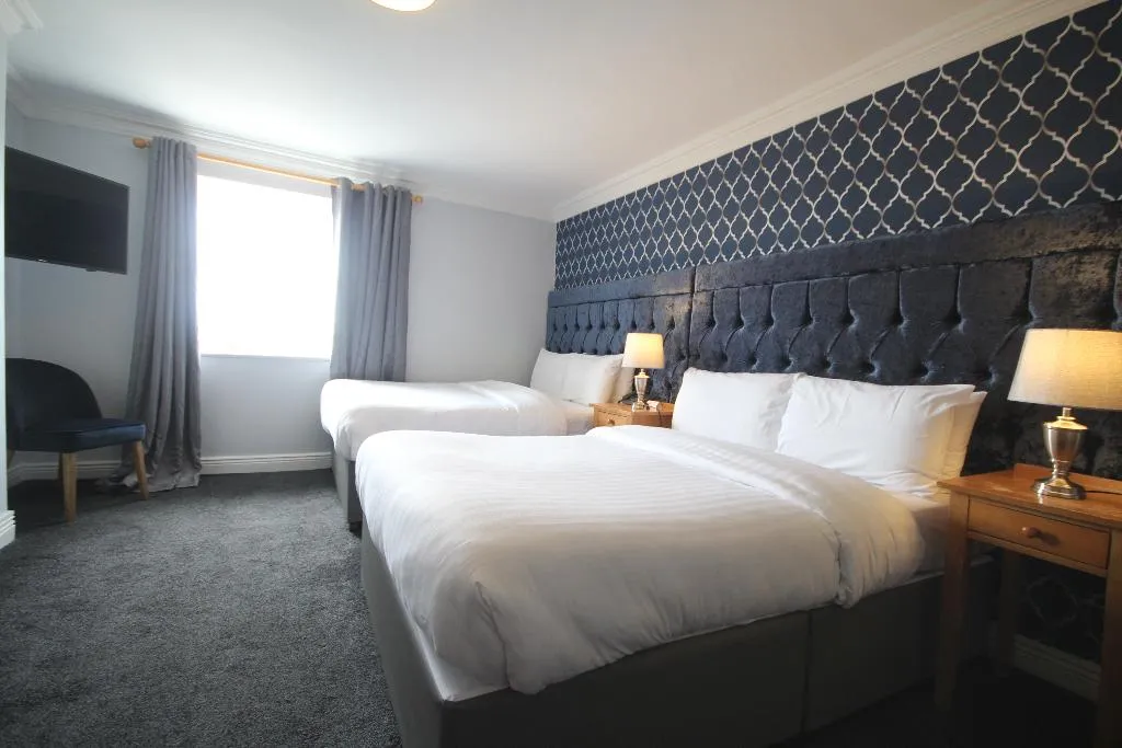 QUADRUPLE STANDARD Room, Hotel St George by Nina, Dublin