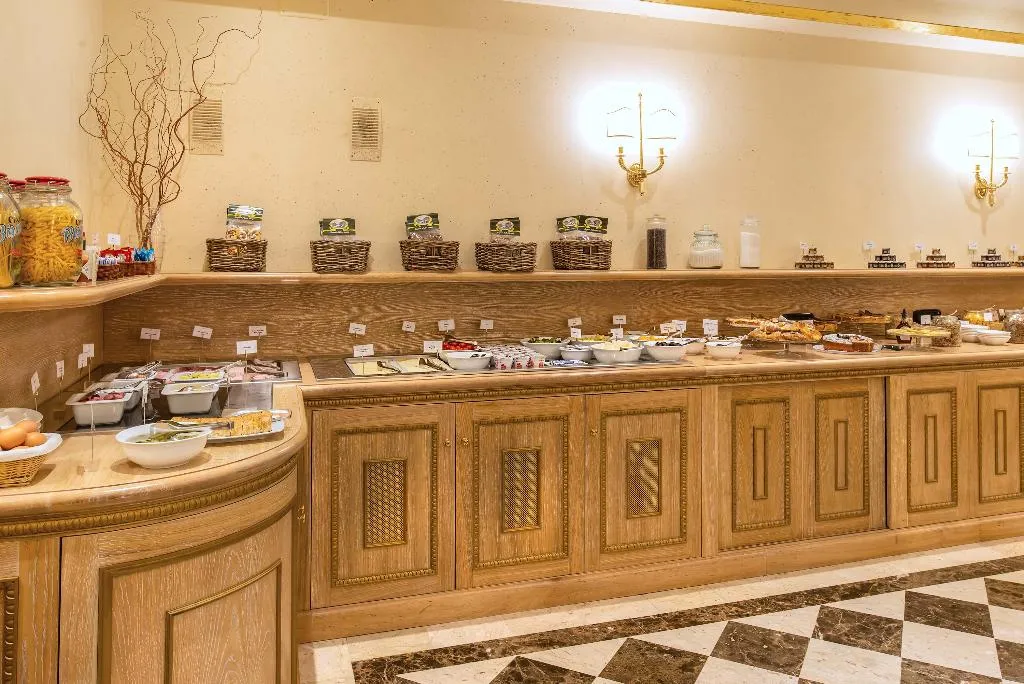 Restaurant, River Palace Hotel, Rome