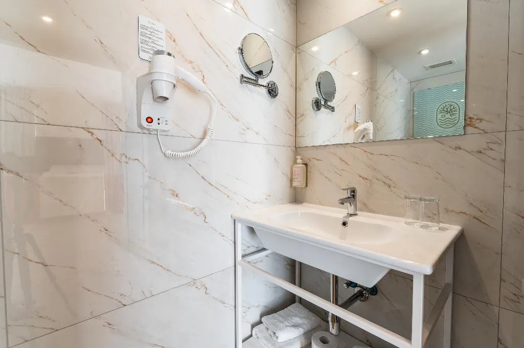 Double or Twin SEA VIEW Room, Seaview Hotel - Adults Only 16+, Malta
