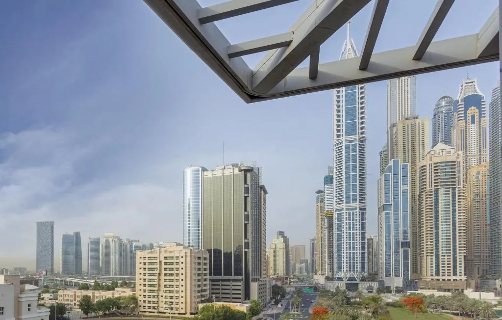 DOUBLE SUPERIOR QUEEN BED Room, Radisson Blu Hotel, Dubai Media City, Dubai