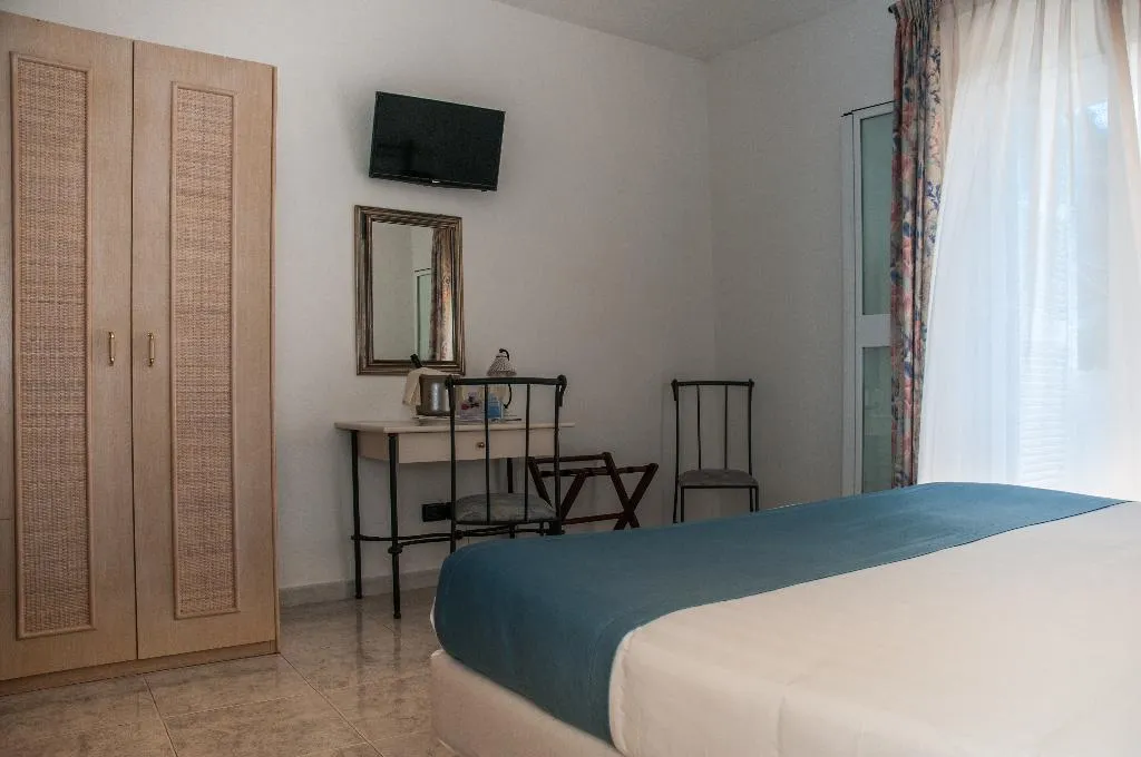 DOUBLE STANDARD Room, Borgo Romantica Resort & SPA, Naples
