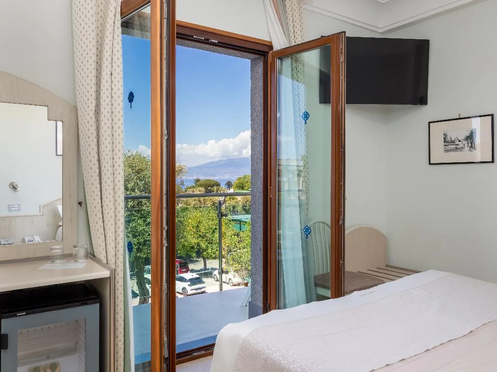 Double or Twin STANDARD Room, Comfort Hotel Gardenia Sorrento Coast, Naples