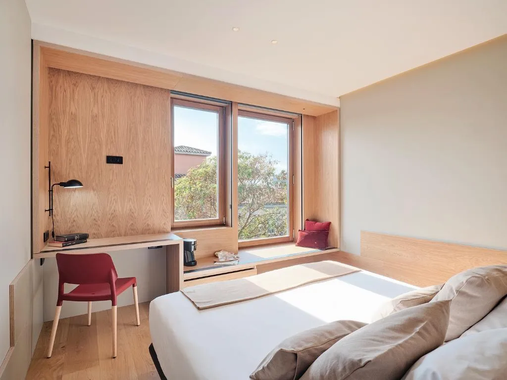DOUBLE CLASSIC WITH BALCONY Room, Qgat Suites & Events, Barcelona
