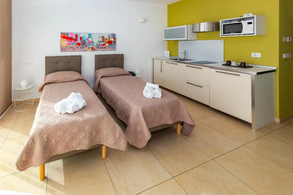 DOUBLE CLASSIC Room, Zeus Residence Hotel - ApartHotel, Catania