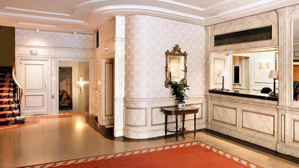 Lobby, Principe Pio, Madrid