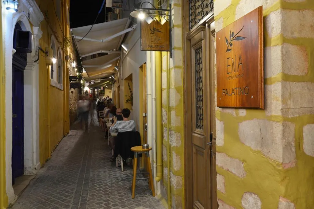 Lobby, Elia Palatino, Crete