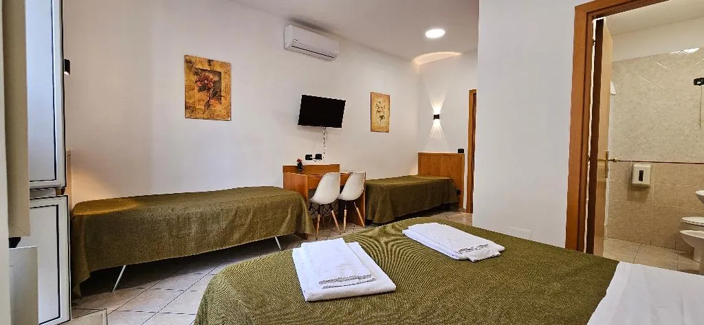 Room, Zara, Naples