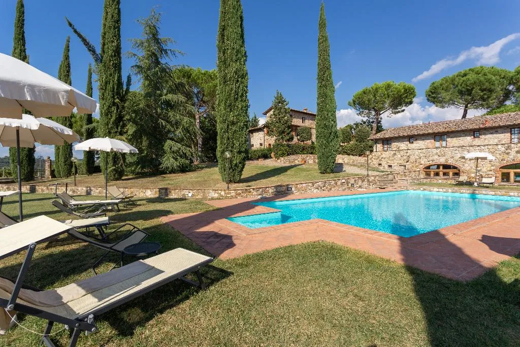 Pool, Fattoria Pratale, Florence