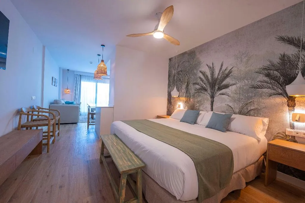 Room, Punta Candor Suites, Costa De La Luz