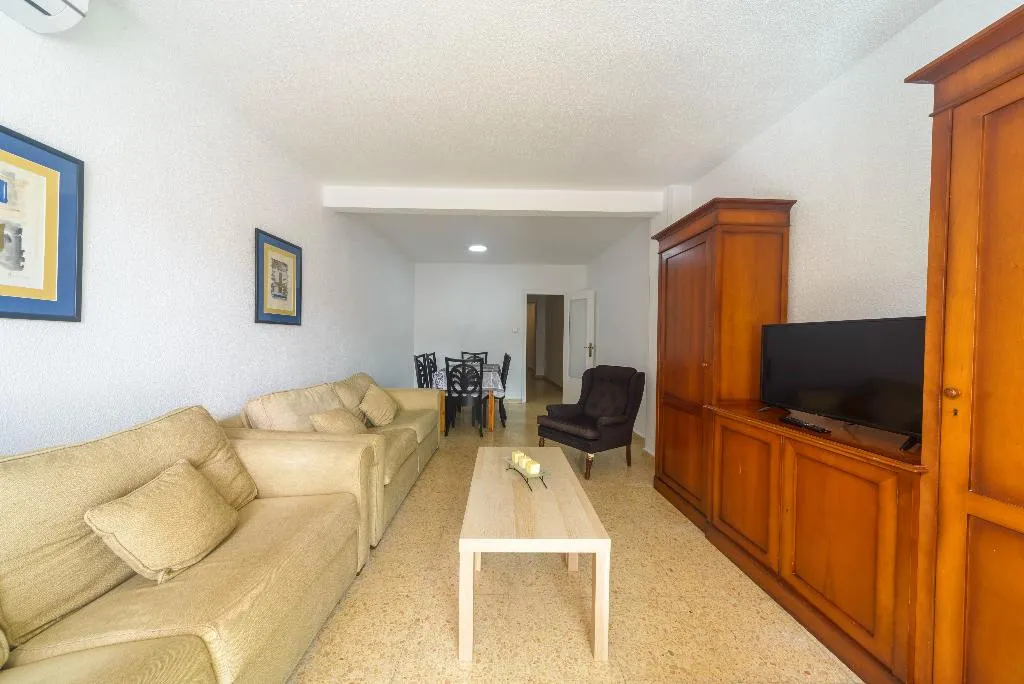 APARTMENT THREE BEDROOMS TWO BATHROOMS Room, Apartamentos Maja Beach, Costa Blanca