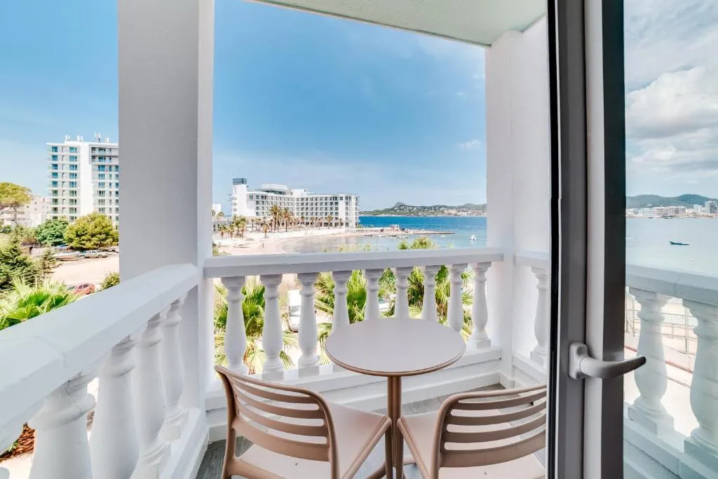 STUDIO SEA VIEW Room, ENDLSS Ibiza, Ibiza