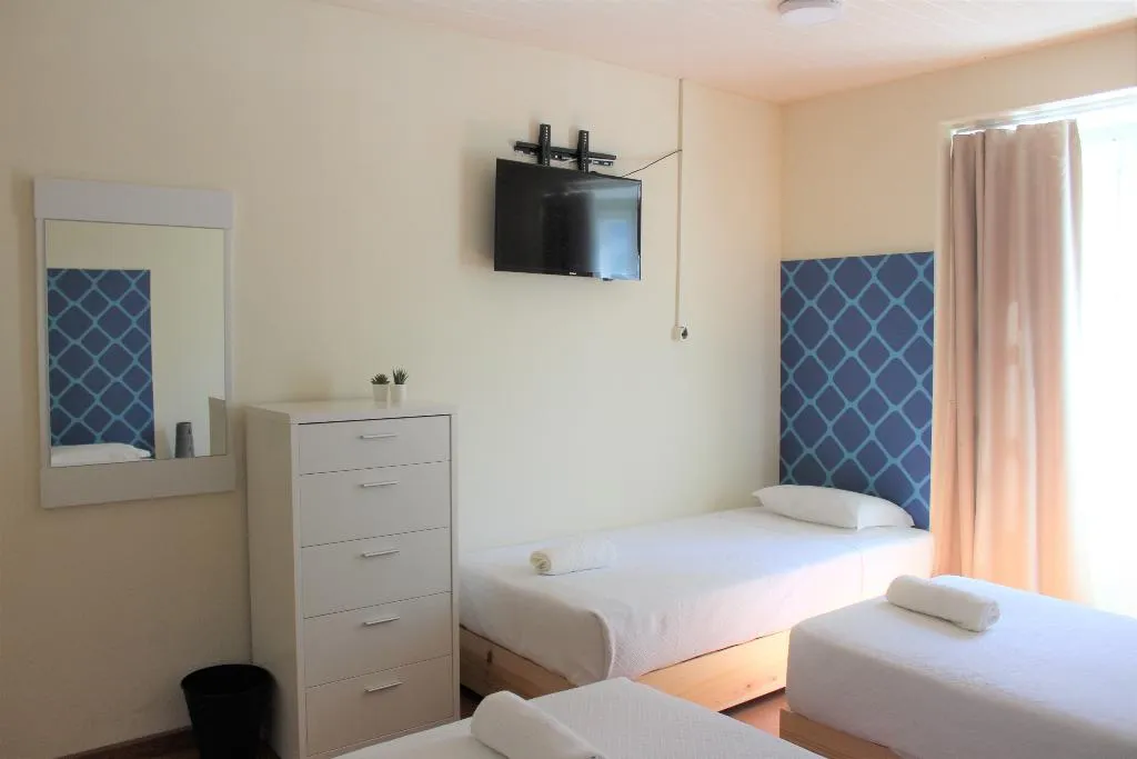 TRIPLE ECONOMY Room, Tagus Royal Residence, Lisbon