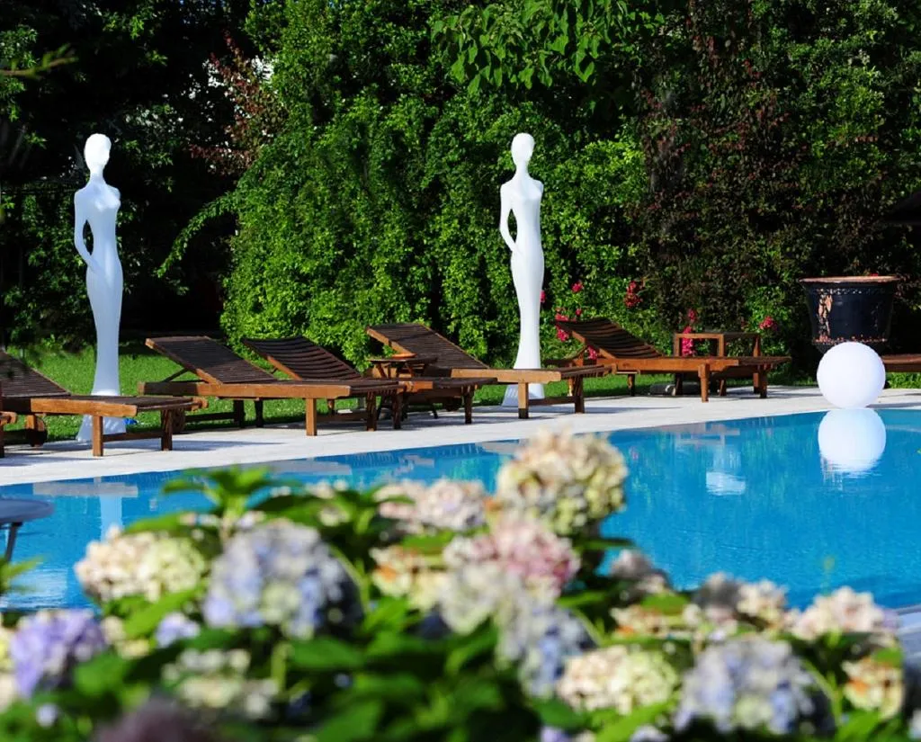 Pool, Villa Foscarini Cornaro, Venice