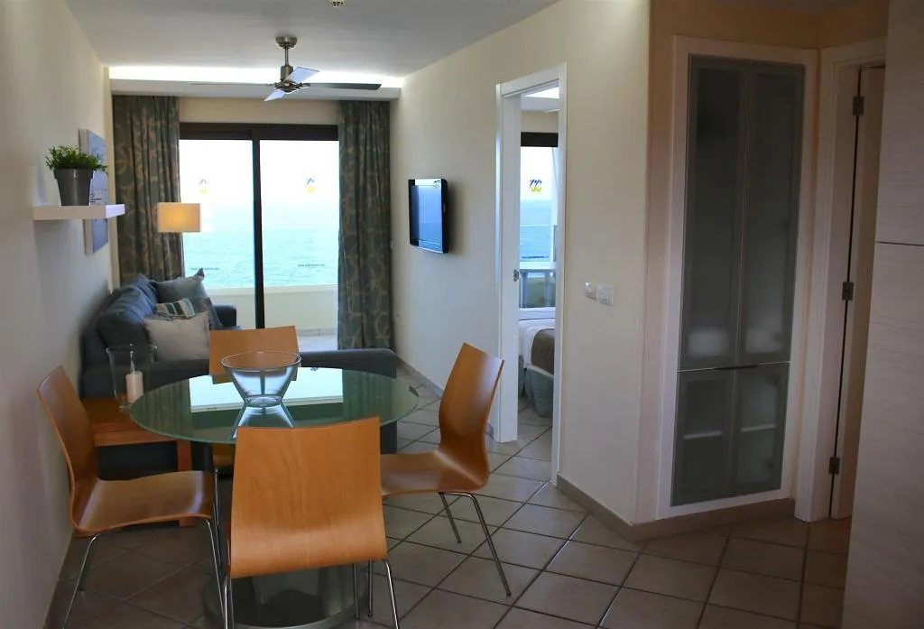 Room, Pearly Grey Ocean Club Apartments & Suites, Tenerife