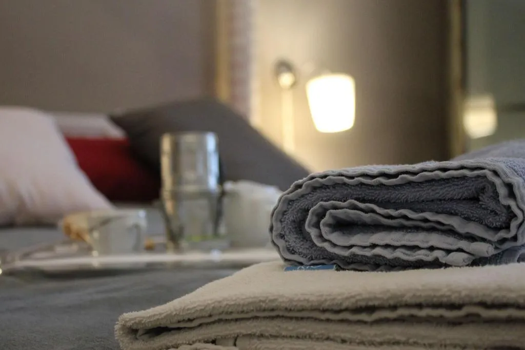 Room, B&B Al 68 di Piazza Cavour, Naples