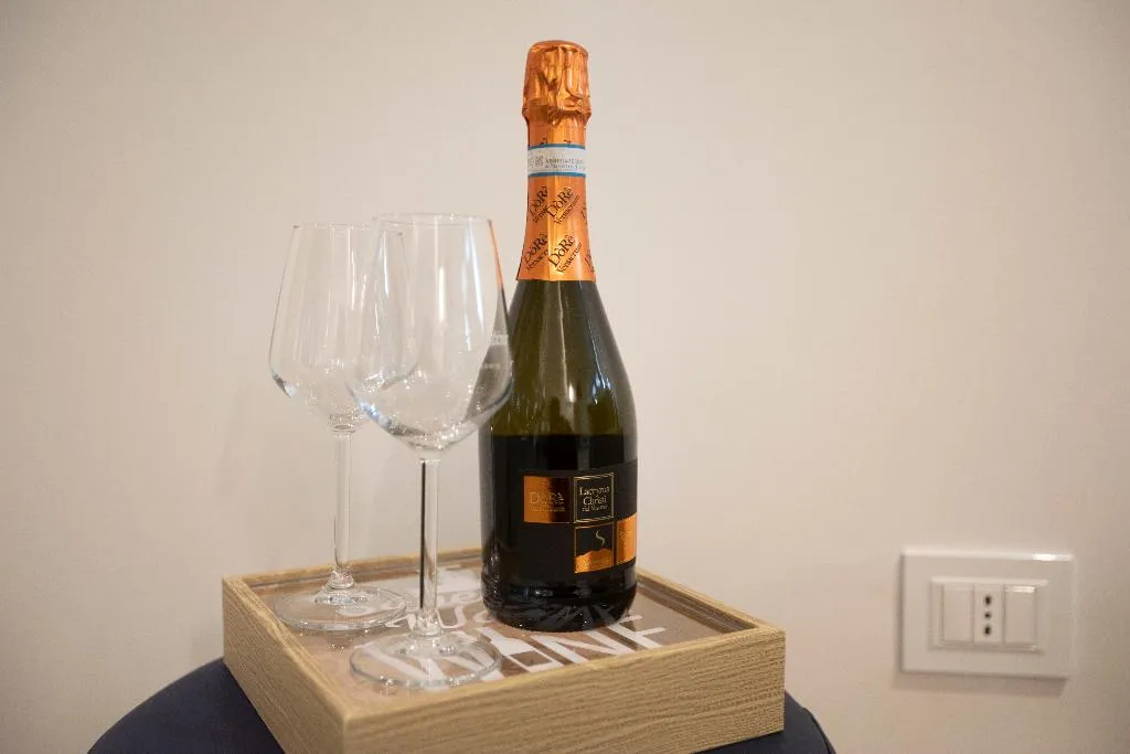 JUNIOR SUITE STANDARD Room, Vesuvio Inn Bed & Wine Experience, Naples