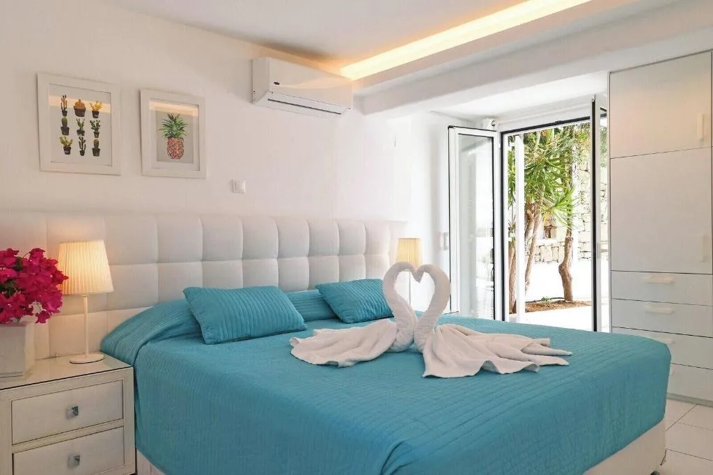 Room, Adikri Villas, Mykonos