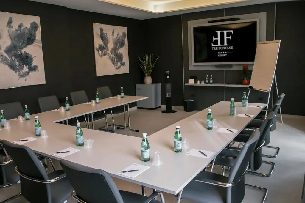 Conferences, Resort Tre Fontane, Naples