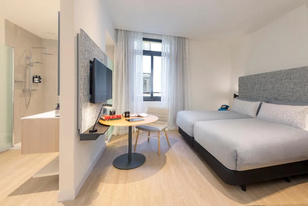 Double or Twin STANDARD Room, Innside Madrid Gran Via, Madrid