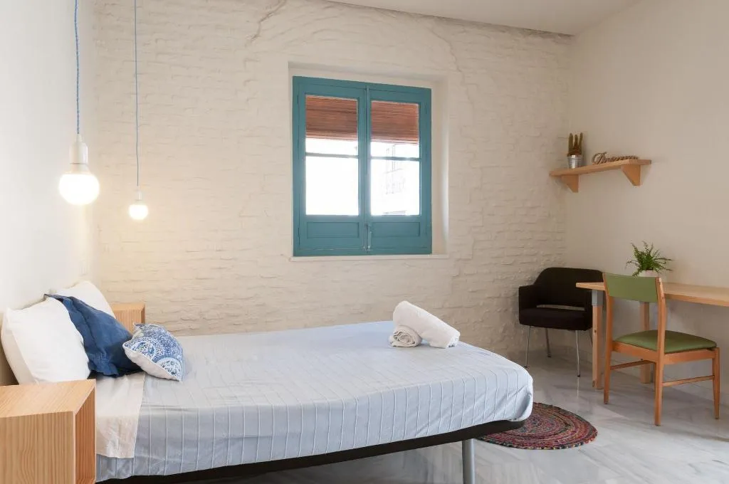Room, The Nomad Hostel, Seville