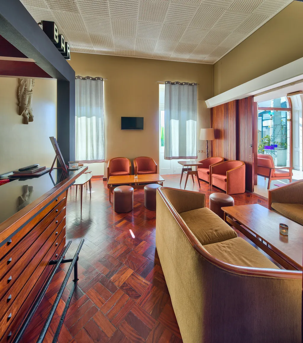 Bar, Monte Carlo, Madeira