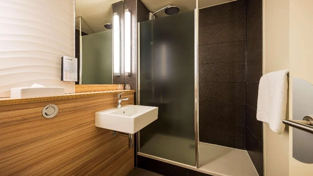 TWIN STANDARD Room, Campanile Amsterdam, Amsterdam