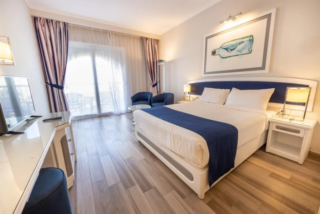 DOUBLE SUPERIOR POOL VIEW Room, Desert Rose, Red Sea Riviera