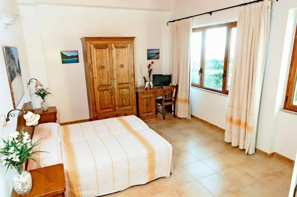 DOUBLE SUPERIOR SEA VIEW Room, Bellamarina Resort, Alghero