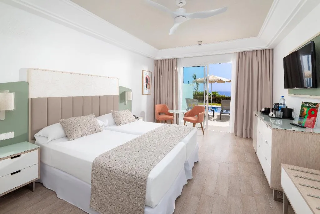 SUITE GARDEN VIEW Room, Hotel Riu Gran Canaria - All Inclusive, Gran Canaria