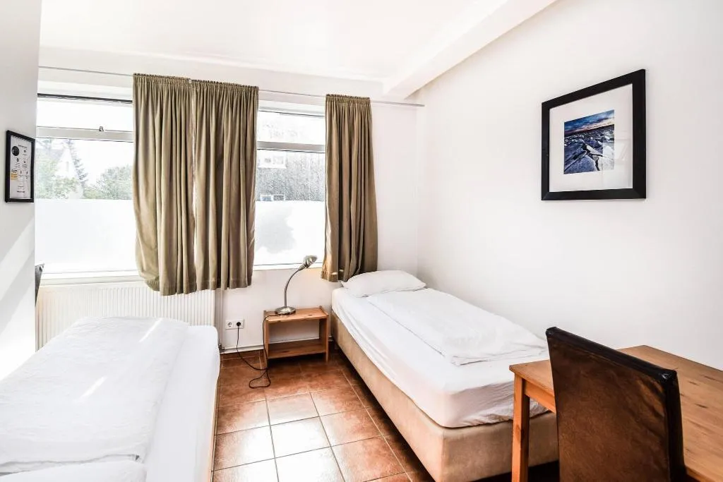 Double or Twin WITH SHARED BATHROOM Room, Aurora Guesthouse, Reykjavik
