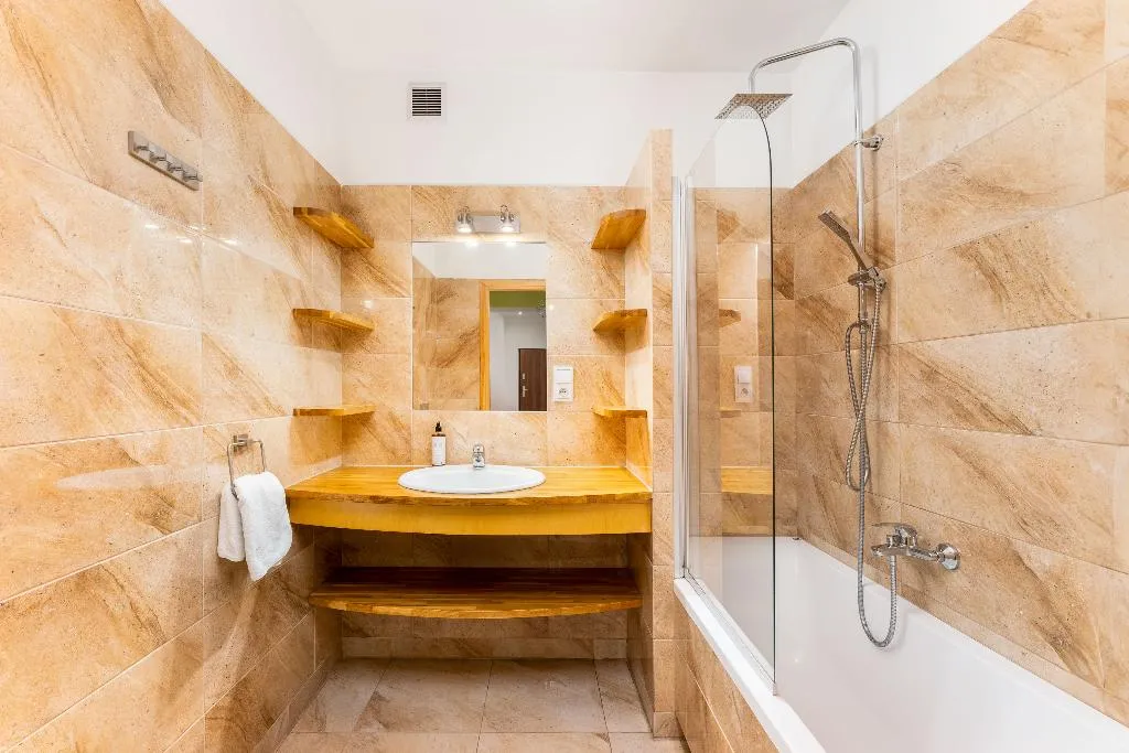 APARTMENT DELUXE THREE BEDROOM Room, 1898 Parkside Boutique Residence, Krakow