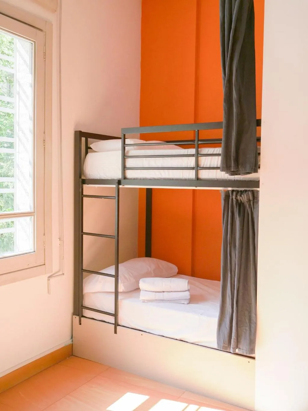 Room, Urban Hostel, Madrid