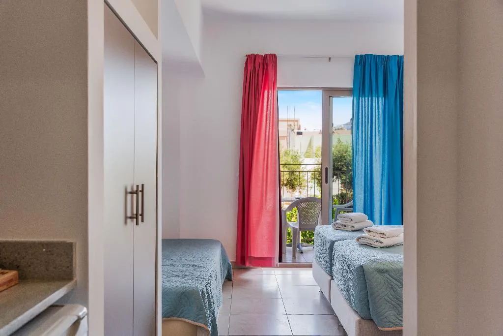 TRIPLE GARDEN VIEW Room, Creta Verano, Crete