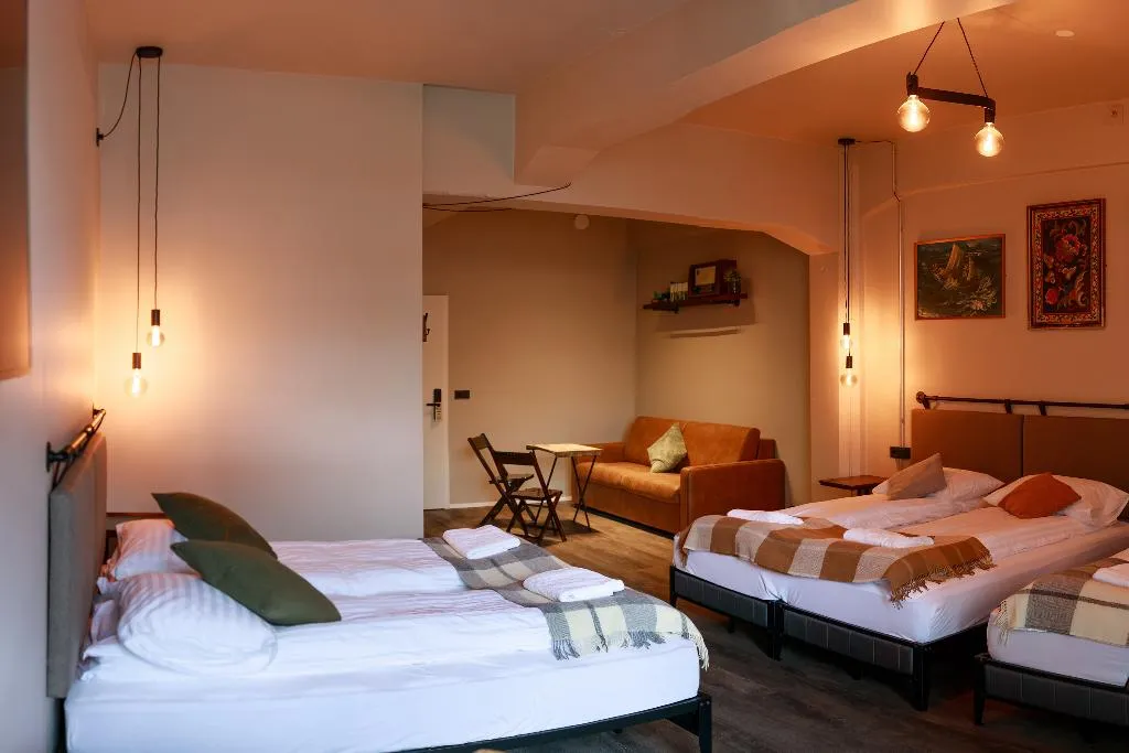 FAMILY ROOM CAPACITY 8 Room, Kex Hostel, Reykjavik