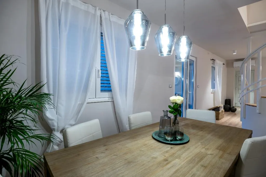 VILLA FOUR BEDROOMS Room, Villa Le Lu, Split