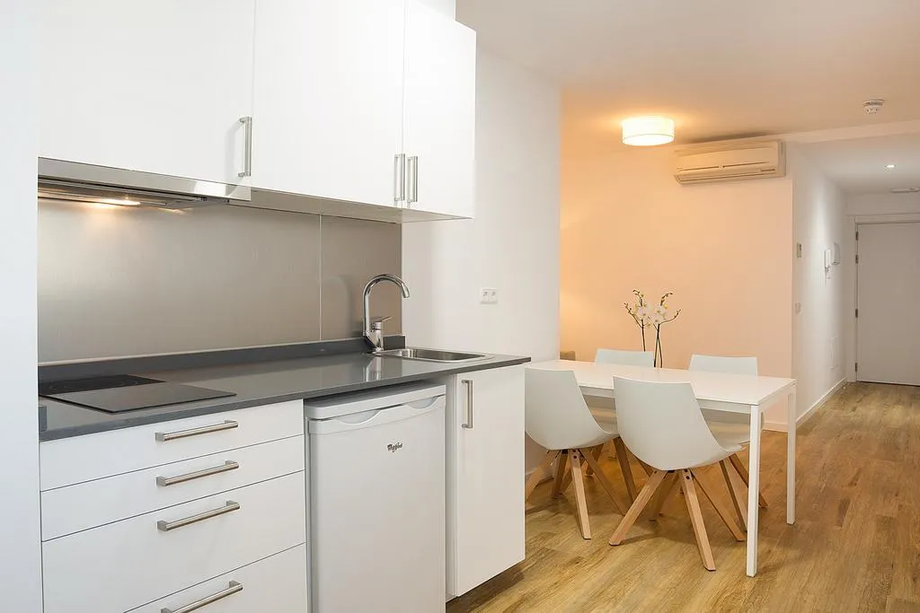 Room, Apartamentos La Bolsa 4, Madrid
