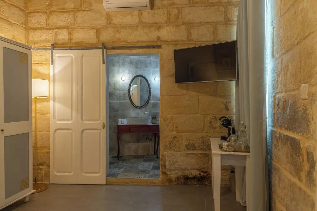 Room, Lemon Tree Bed & Breakfast by CX Collection, Malta