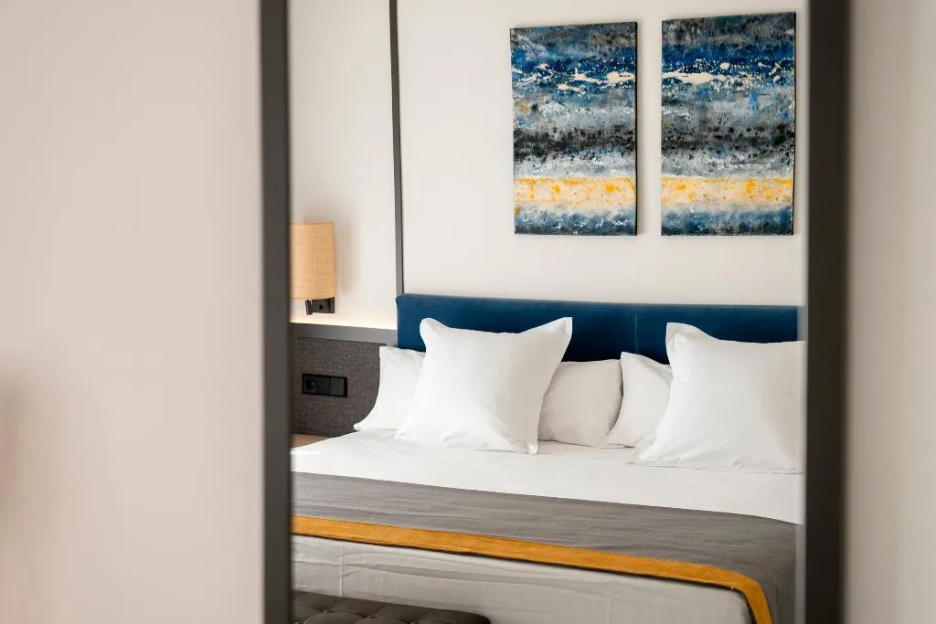 DOUBLE DELUXE SIDE SEA VIEW Room, URH Sitges Playa, Costa Brava