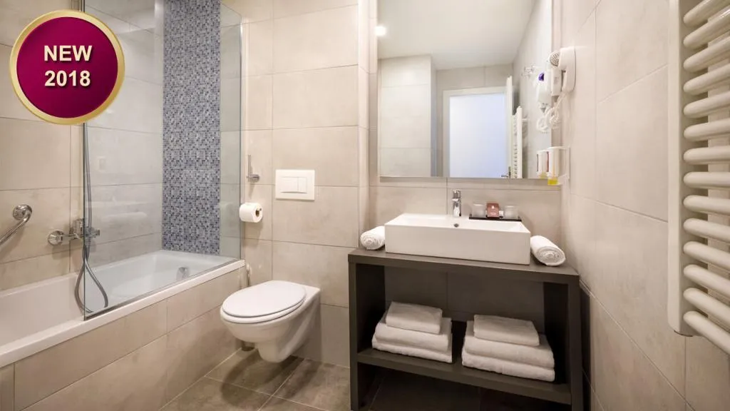 Double or Twin STANDARD Room, Remisens Hotel Albatros, Dubrovnik