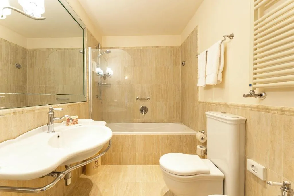 DOUBLE DELUXE Room, Pendini, Florence