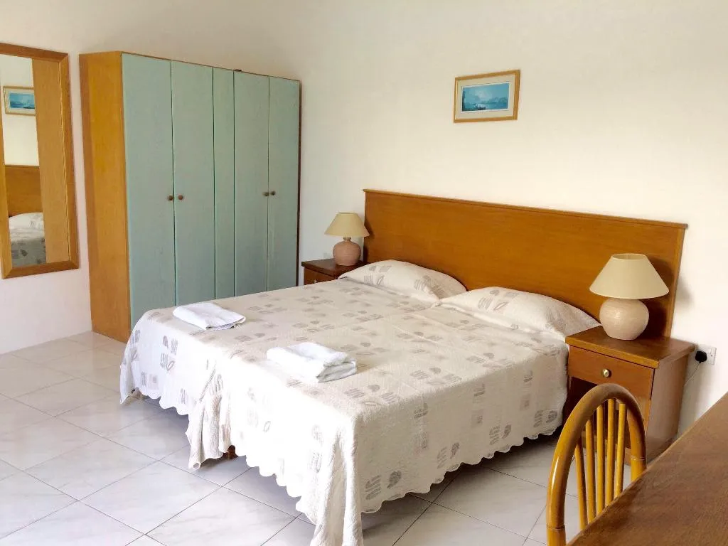 APARTMENT ONE BEDROOM Room, Porto del Sol, Malta