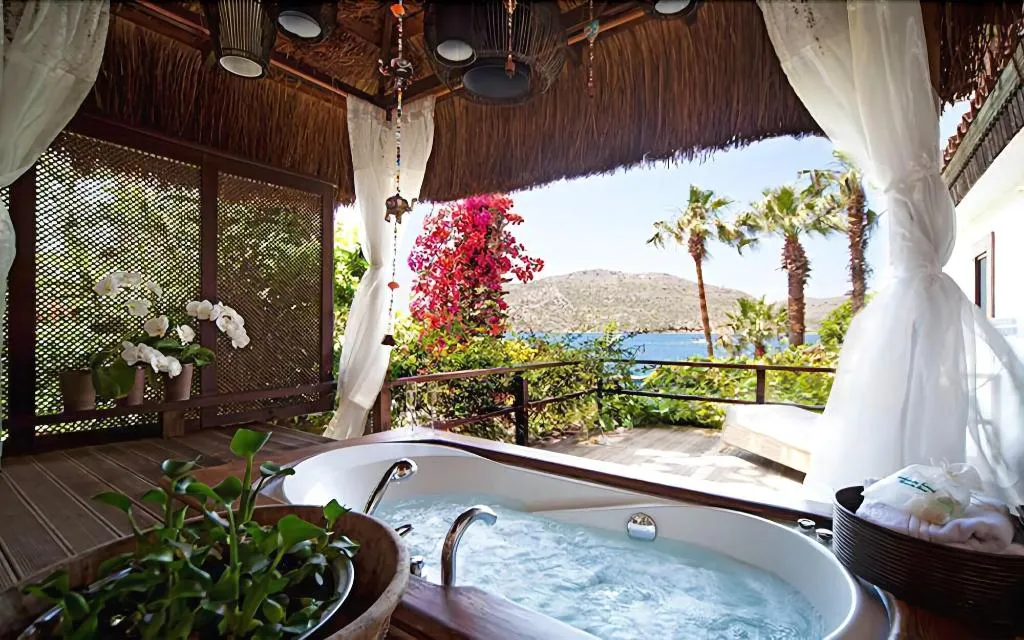 Room, Sabrina's Haus, Dalaman