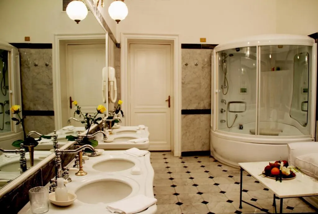 SUITE Presidential Room, Grand Hotel Plaza, Rome