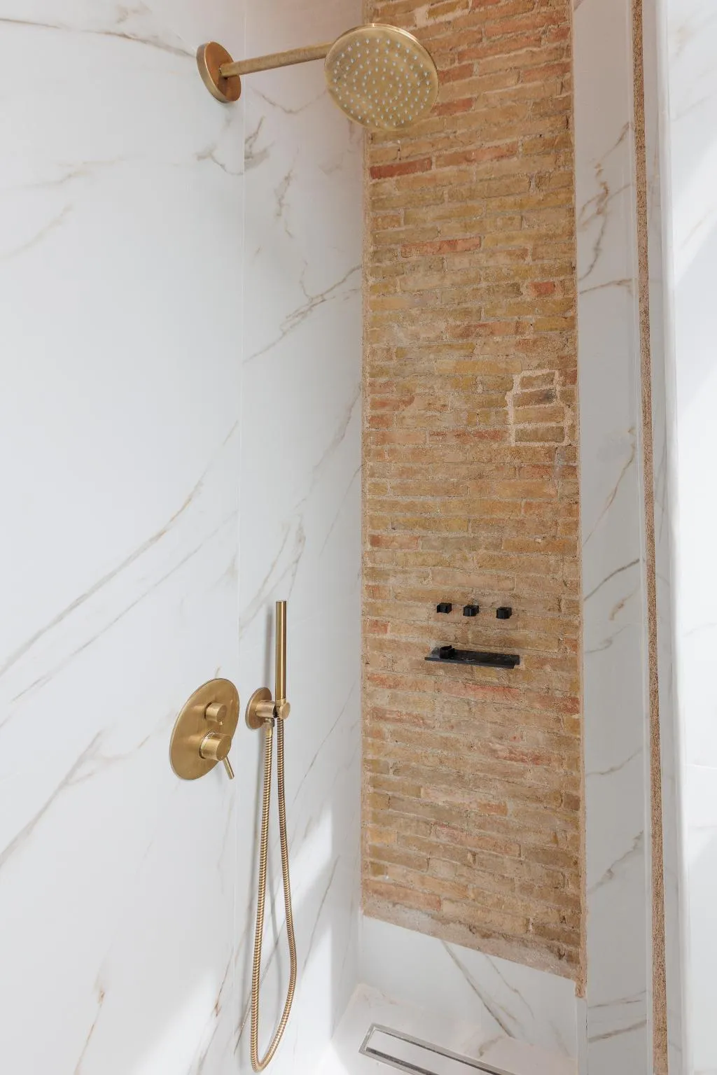 JUNIOR SUITE CITY VIEW Room, La Divina, Athens