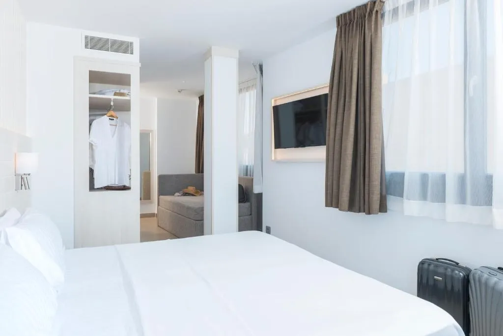 DOUBLE GRAND Room, Hotel Marsol, Costa Brava
