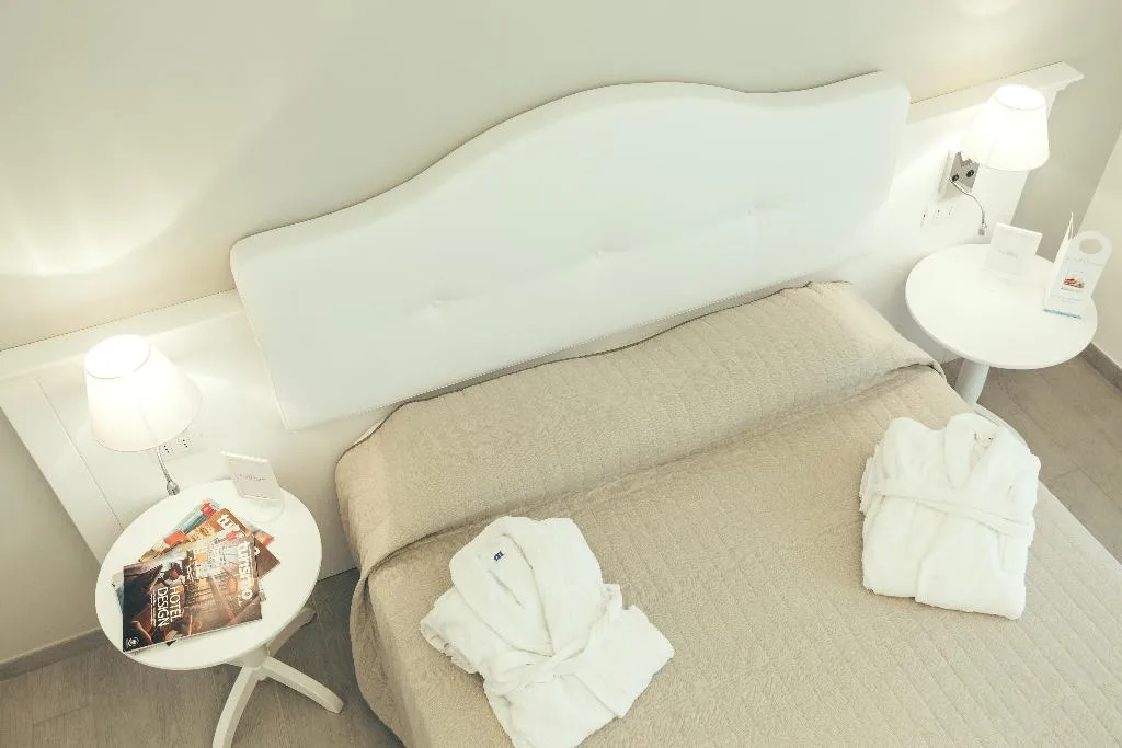 JUNIOR SUITE PROMO Room, Scala Dei Turchi Resort, Catania