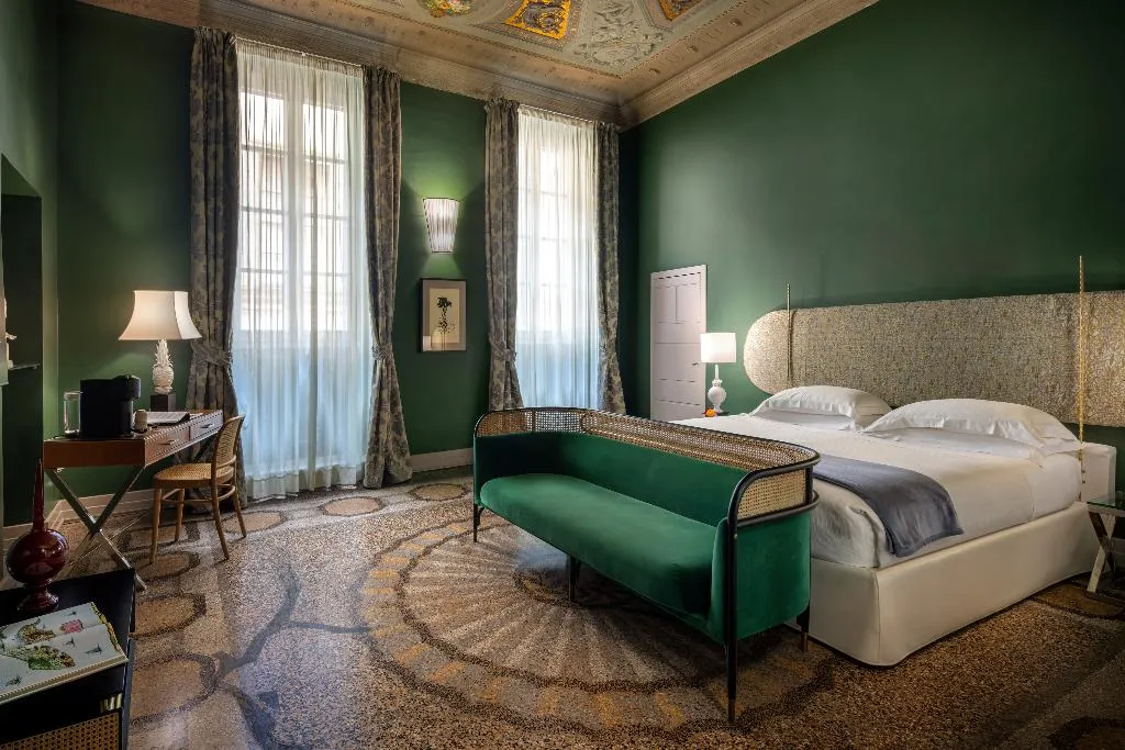 DOUBLE LUXURY Room, Hotel Number Nine, Florence